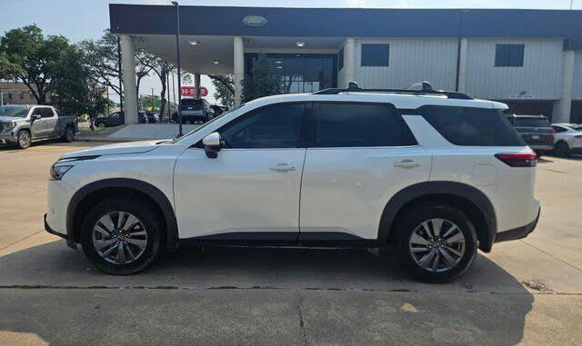 2024 Nissan Pathfinder SV FWD