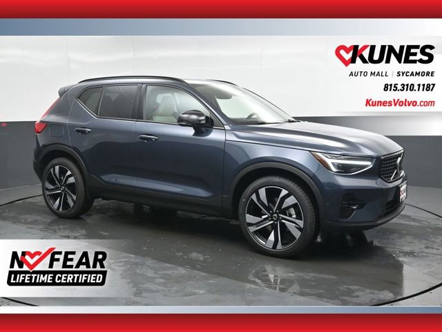 2026 Volvo XC40 B5 Ultra AWD