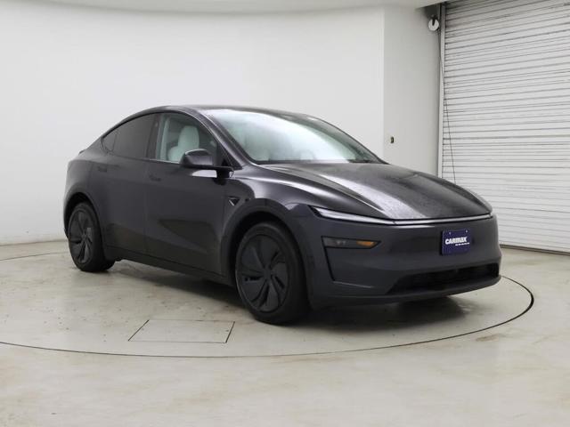 2026 Tesla Model Y Long Range RWD
