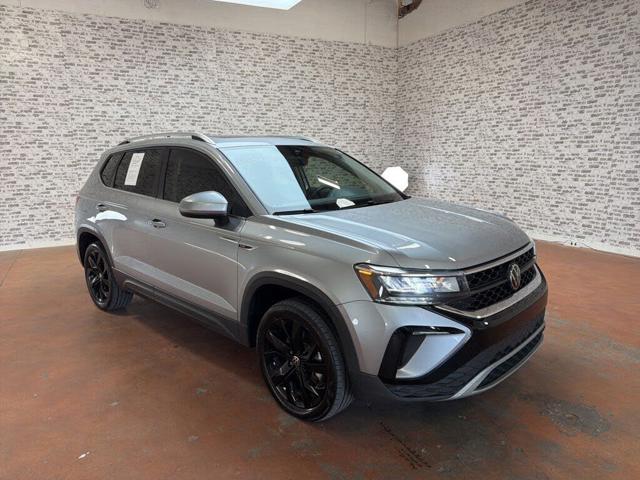 2024 Volkswagen Taos SE FWD
