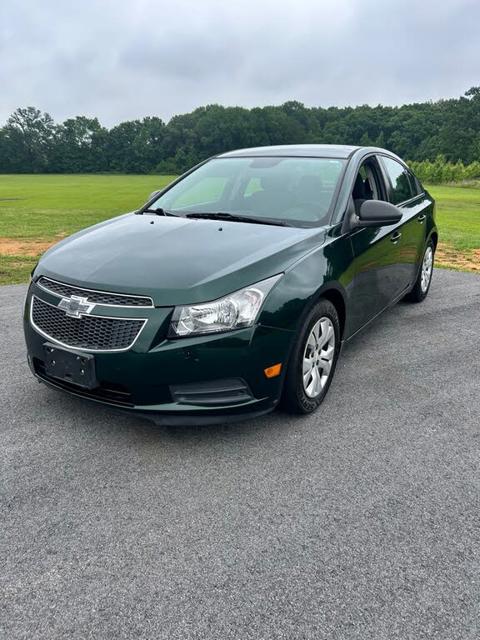 2014 Chevrolet Cruze LS Sedan FWD