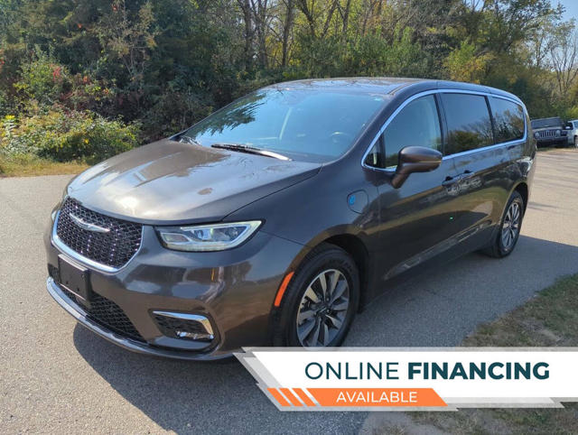 2022 Chrysler Pacifica Hybrid Touring L