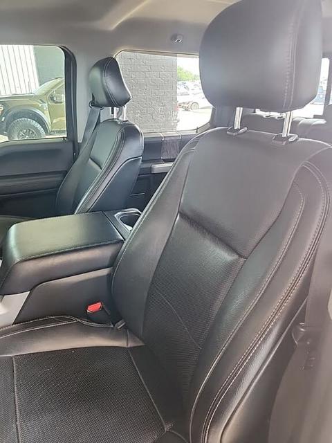 2017 Ford Super Duty F-350 SRW Lariat