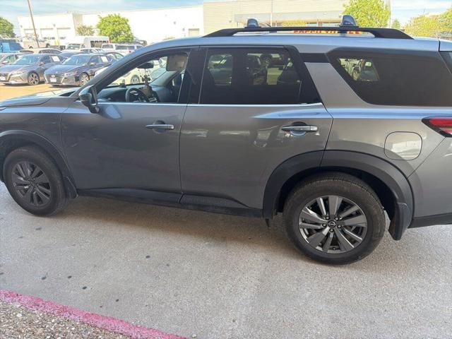 2025 Nissan Pathfinder SV FWD