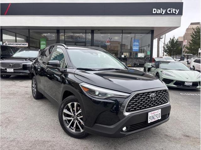 2025 Toyota Corolla Cross XLE FWD