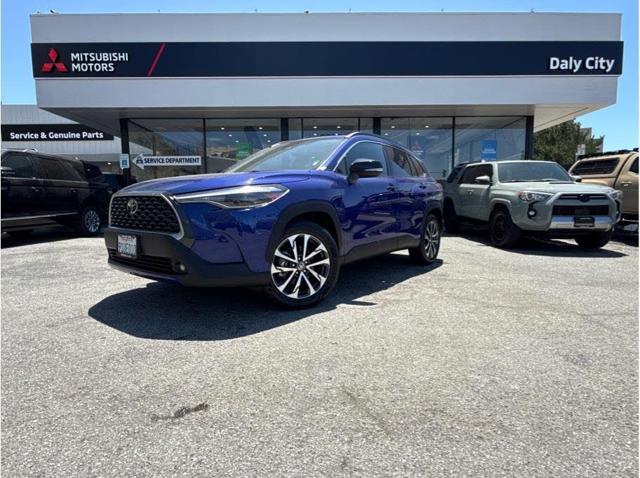 2025 Toyota Corolla Cross XLE FWD