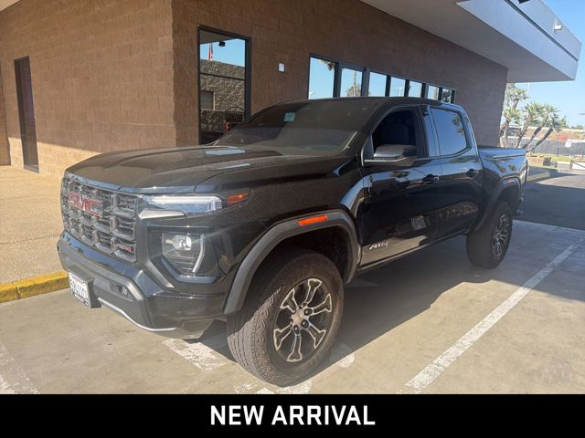 2024 GMC Canyon AT4