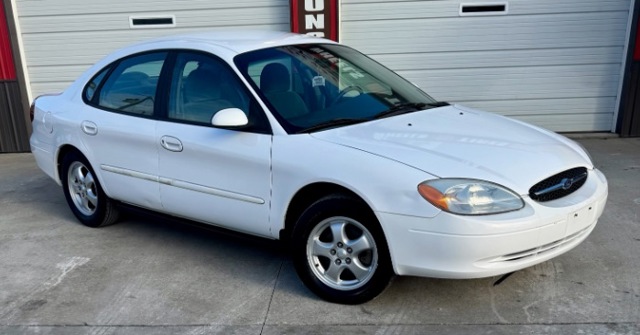 2001 Ford Taurus SE