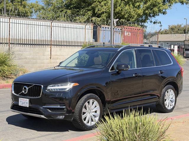 2016 Volvo XC90 T6 Momentum