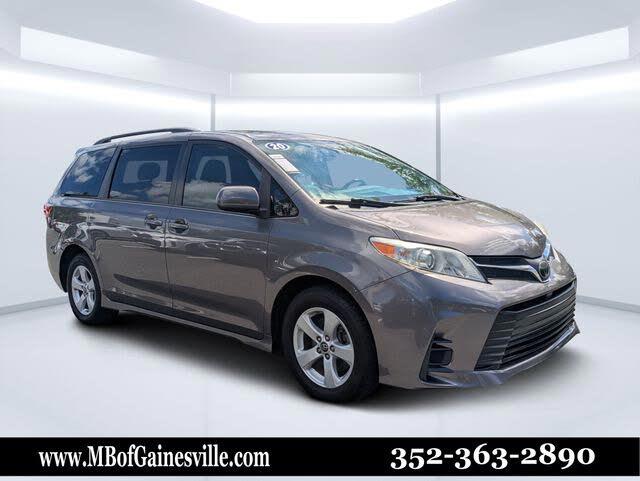 2020 Toyota Sienna LE 7-Passenger FWD with Auto-A
