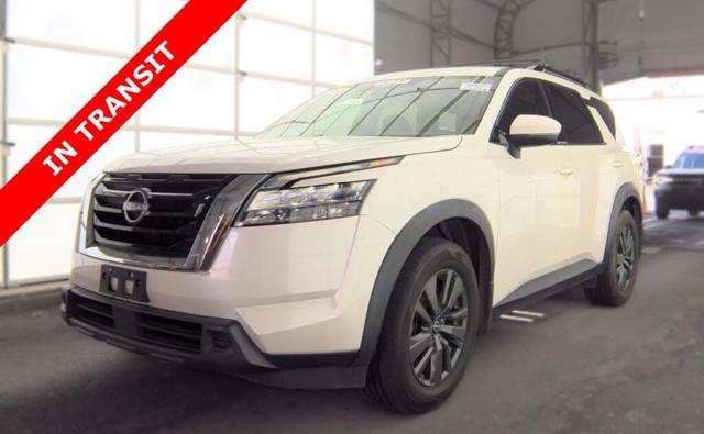 2022 Nissan Pathfinder SV