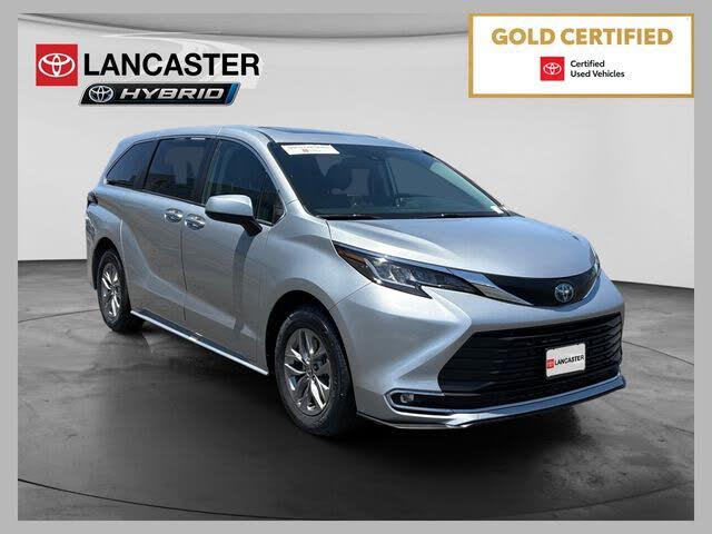 2022 Toyota Sienna XLE 7-Passenger FWD