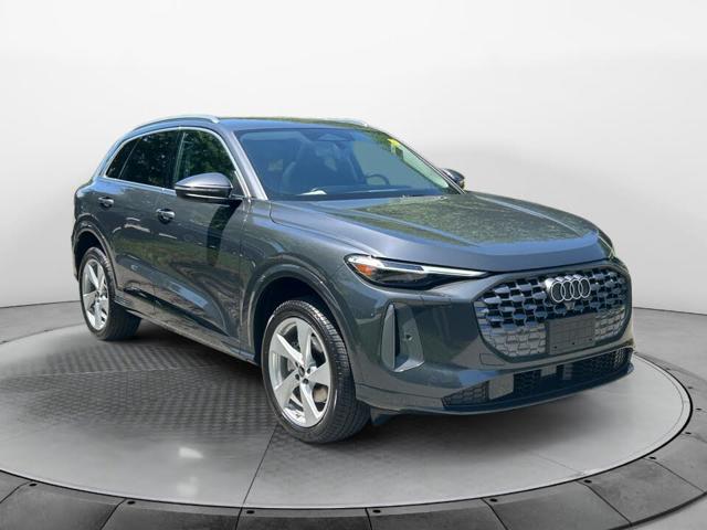 2026 Audi Q5 quattro Premium Plus TFSI