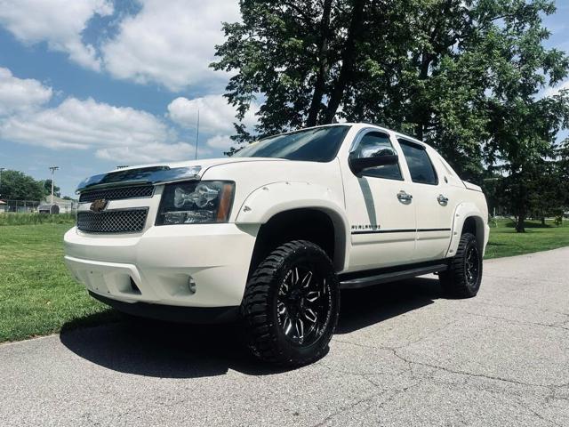 2013 Chevrolet Avalanche LTZ Black Diamond