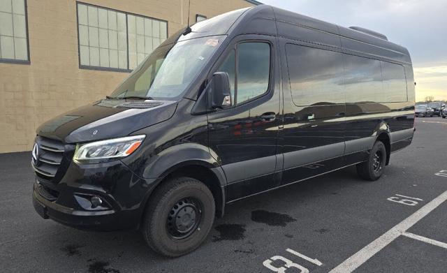 2024 Mercedes-Benz Sprinter 3500XD