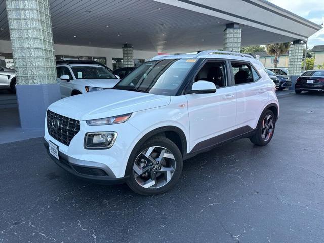 2025 Hyundai Venue SEL FWD