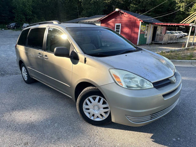 2004 Toyota Sienna 4 Dr LE Passenger Van