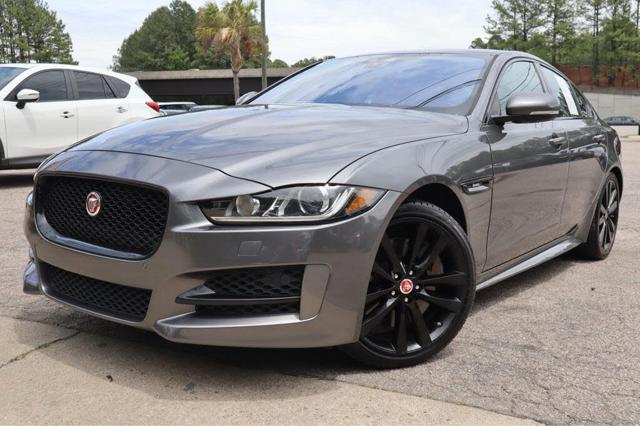 2017 Jaguar XE 35t R-Sport