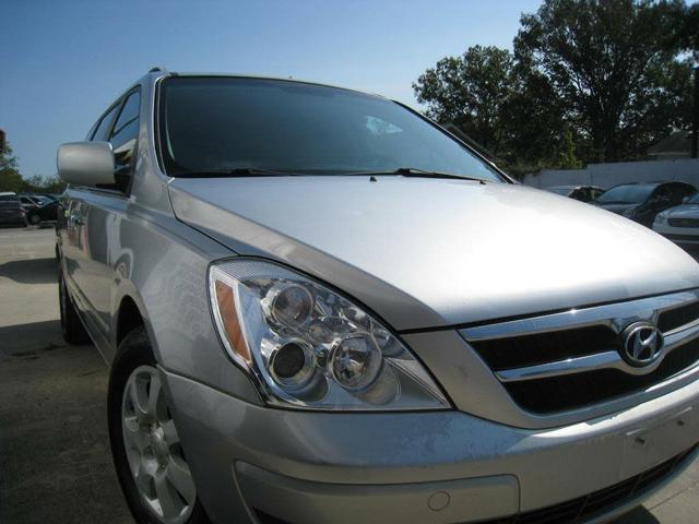 2007 Hyundai Entourage Limited