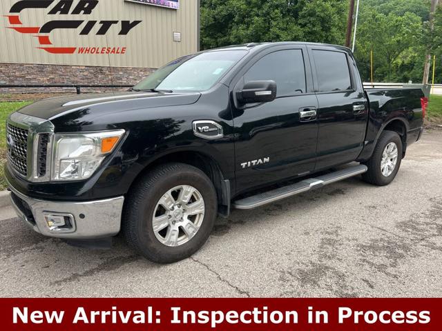 2017 Nissan Titan SV