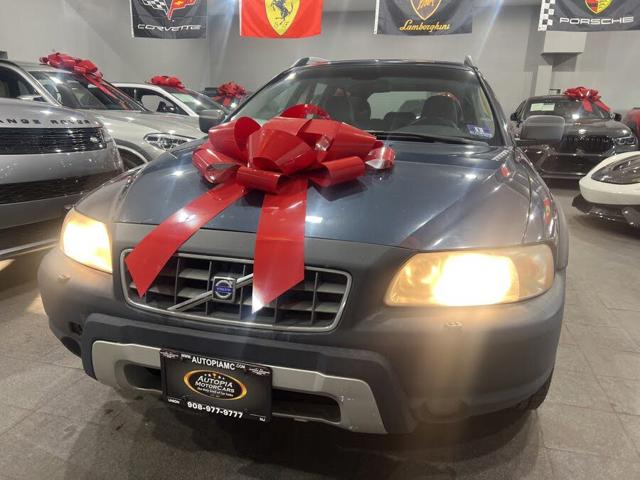 2005 Volvo XC70 Base