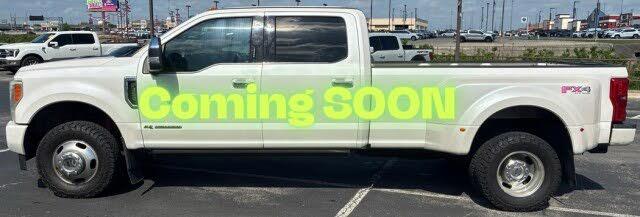 2017 Ford Super Duty F-350 DRW Platinum