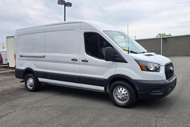 2023 Ford Transit Cargo Van 250 Medium Roof AWD