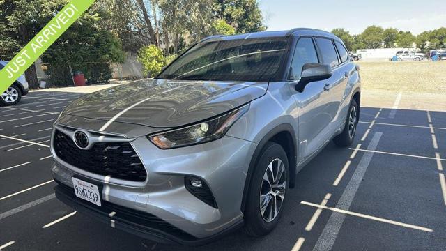 2025 Toyota Highlander Hybrid XLE