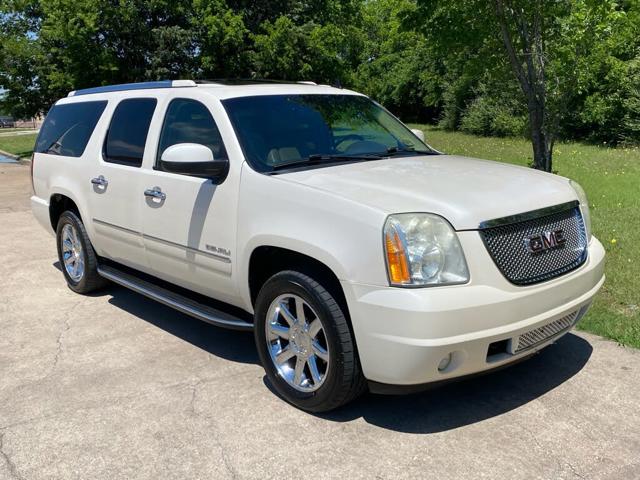 2011 GMC Yukon XL Denali 4WD