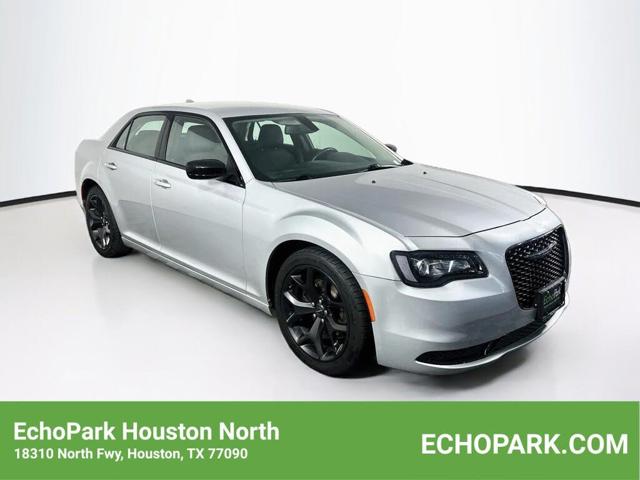 2020 Chrysler 300 Touring