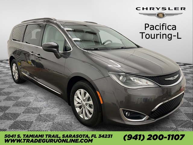 2017 Chrysler Pacifica Touring L FWD