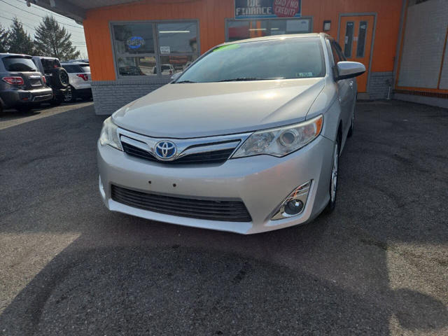 2014 Toyota Camry Hybrid XLE FWD