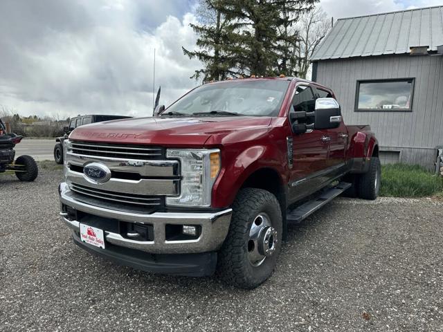 2017 Ford Super Duty F-350 DRW Lariat