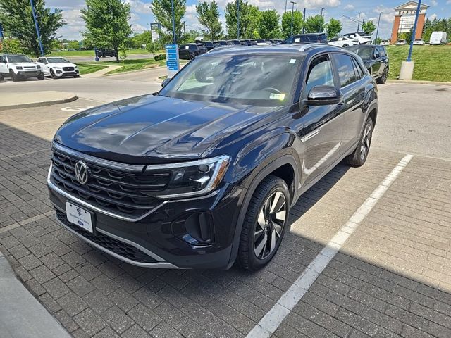 2024 Volkswagen Atlas Cross Sport SE 4Motion with Technology