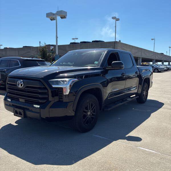 2022 Toyota Tundra 4WD SR5