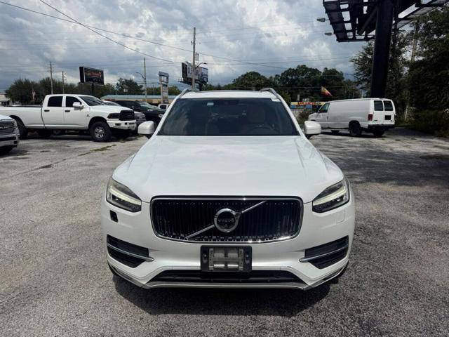 2017 Volvo XC90 T6 Momentum