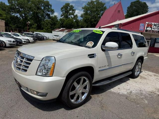 2011 Cadillac Escalade ESV Luxury RWD