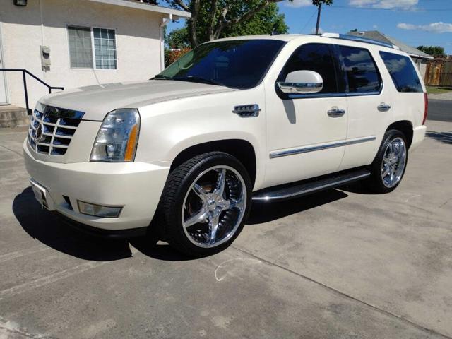 2008 Cadillac Escalade RWD