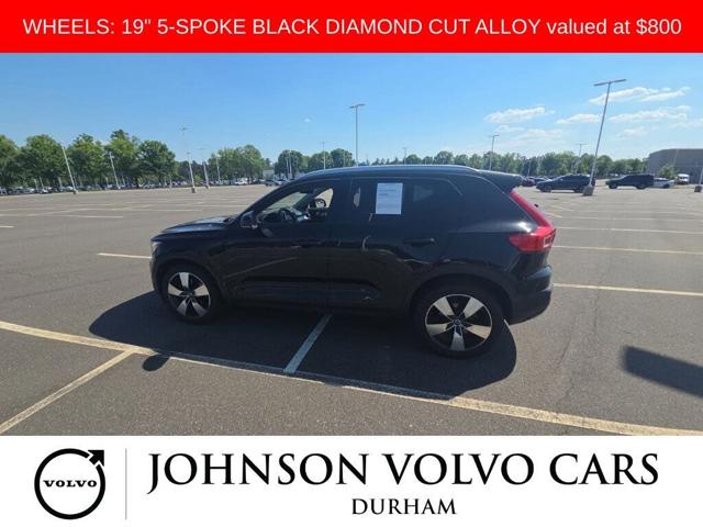 2019 Volvo XC40 T5 Momentum AWD