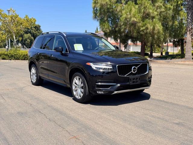 2016 Volvo XC90 T6 Momentum