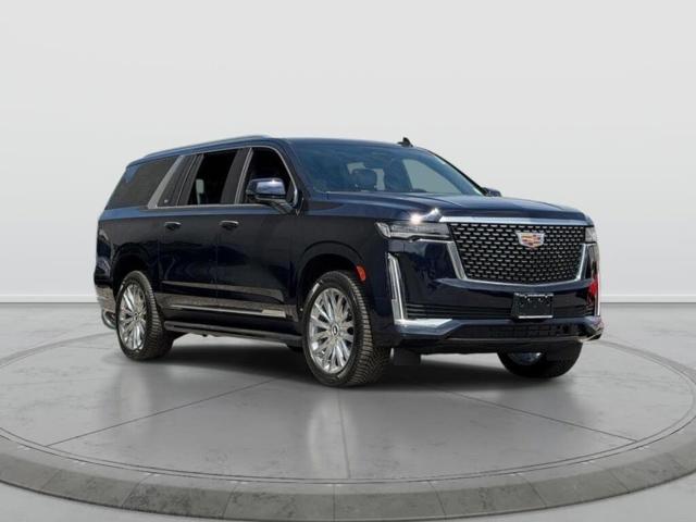 2022 Cadillac Escalade ESV Premium Luxury 4WD