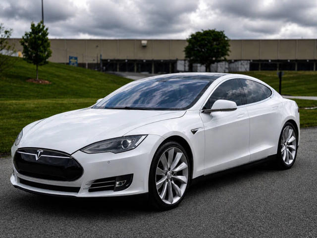 2013 Tesla Model S Performance