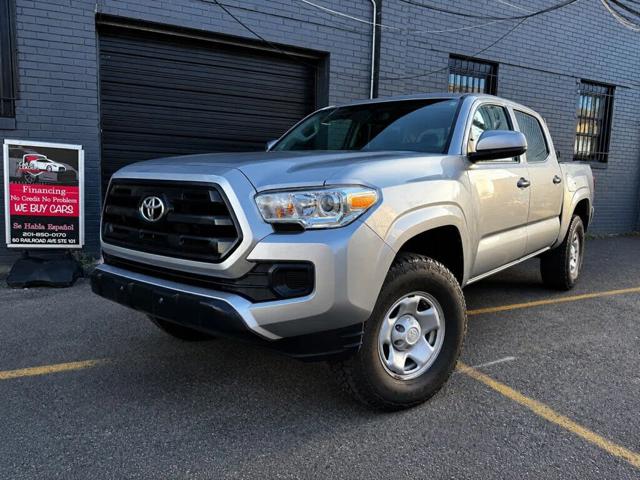 2016 Toyota Tacoma SR