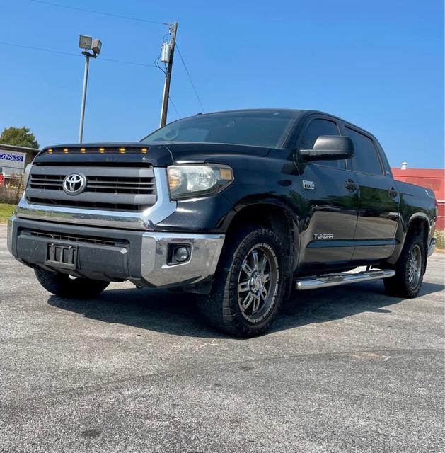 2015 Toyota Tundra SR5