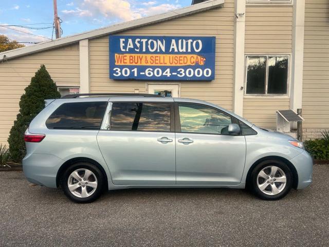 2015 Toyota Sienna LE 7-Passenger Auto Access Sea