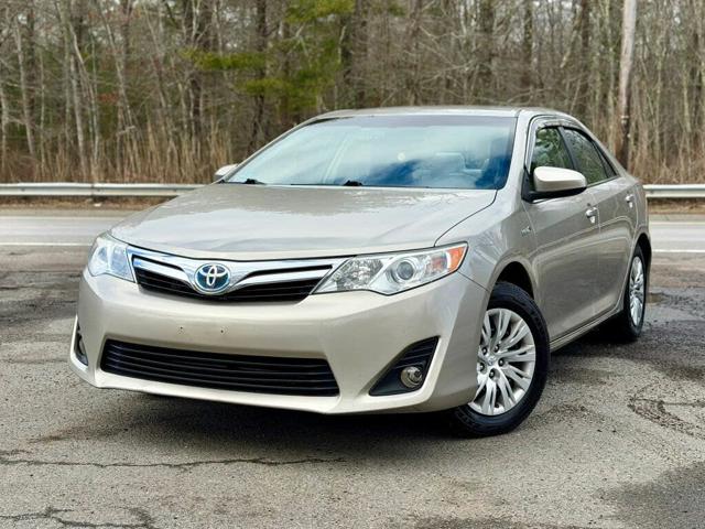 2014 Toyota Camry Hybrid LE FWD