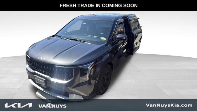 2025 Kia Carnival LXS FWD