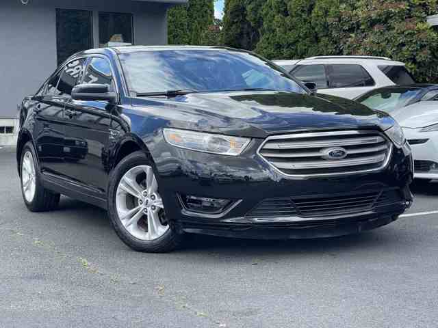 2014 Ford Taurus SEL