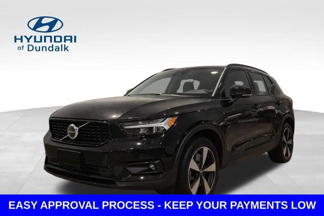 2023 Volvo XC40 B5 Ultimate Dark Theme AWD