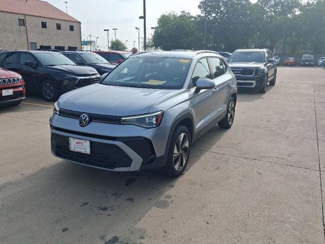 2025 Volkswagen Taos SE 4Motion